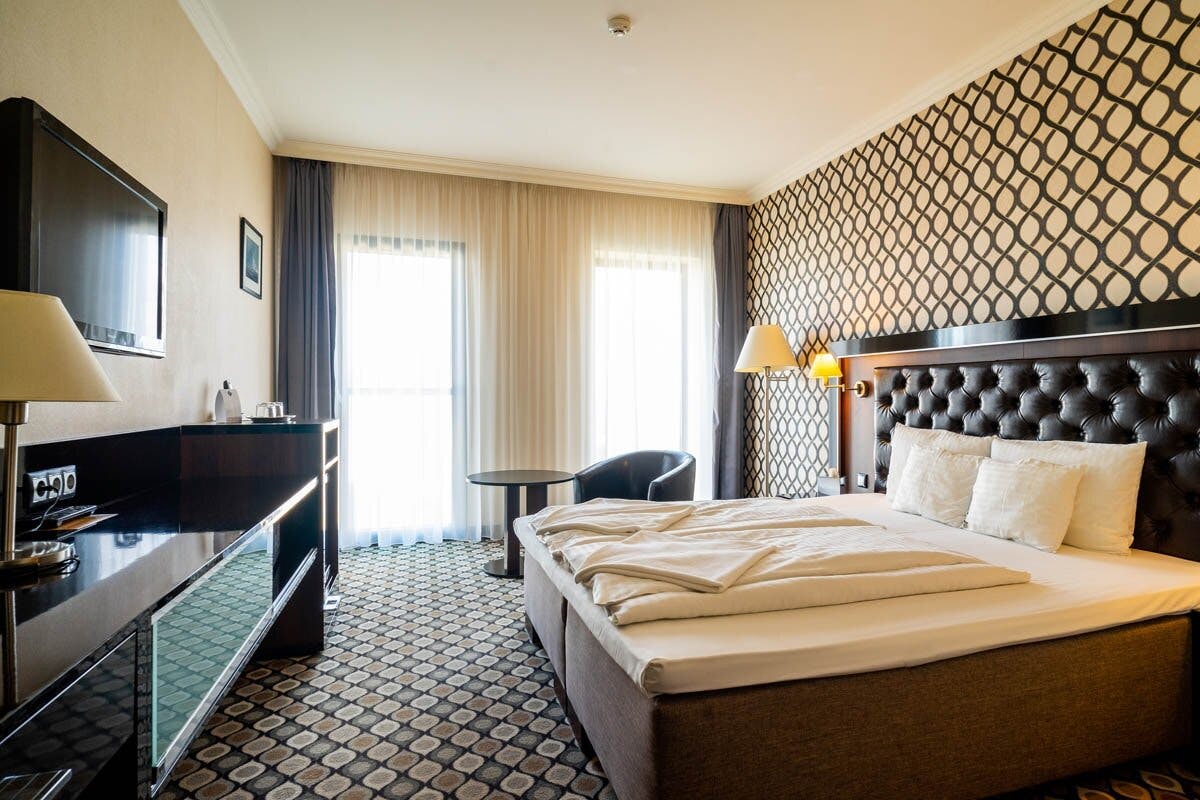 Hotel Castello - Wellness oddih v Thermal Spa Siklós med tednom, Siklós, Madžarska - 346 EUR - 2x nočitev v dvoposteljni sobi za 2 osebi, Polpenzion
